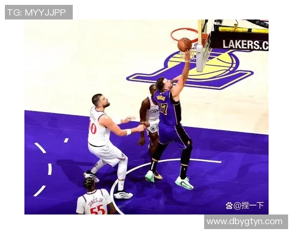 勇士与湖人激战全场精彩回顾12月19日赛事亮点分析