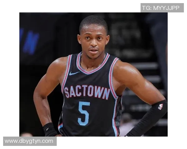 德阿隆福克斯：从新秀到明星球员的蜕变之路与未来展望