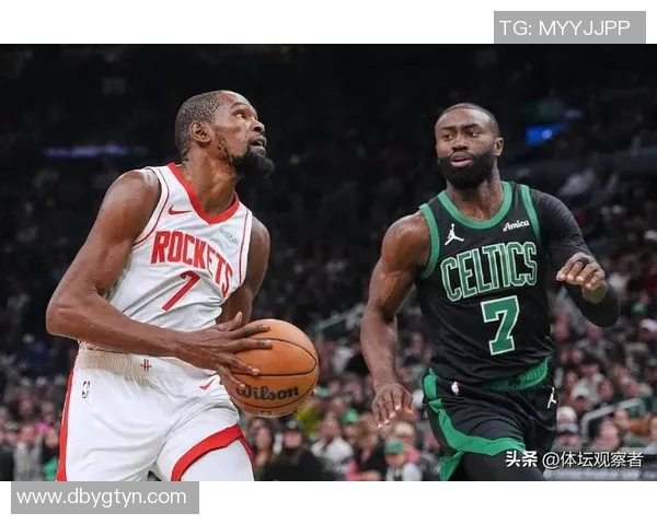 火箭队与凯尔特人队激战正酣直播精彩瞬间不容错过