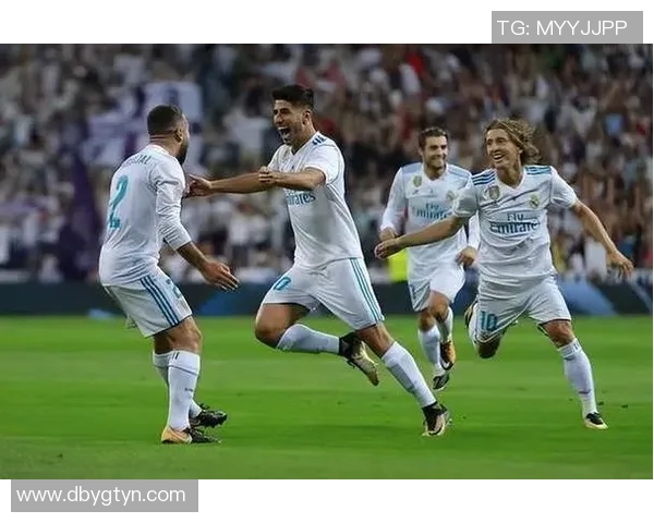 皇马与曼联八月激情对决球迷期待巅峰对抗盛宴