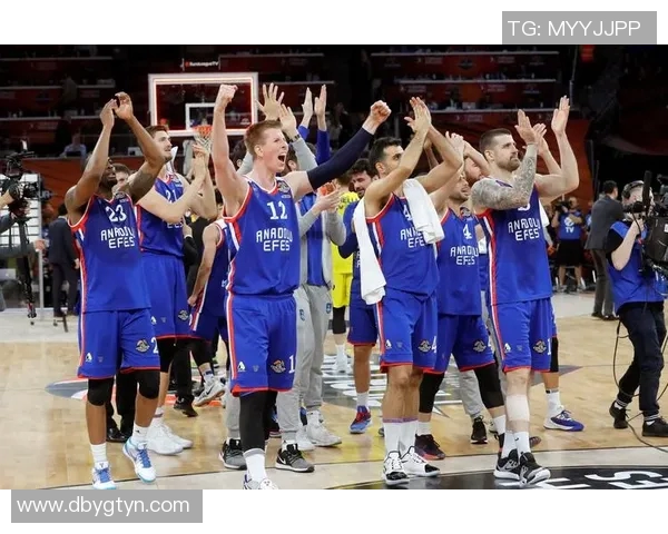 费内巴切与阿纳多卢的巅峰对决揭示篮球战术与团队精神的较量