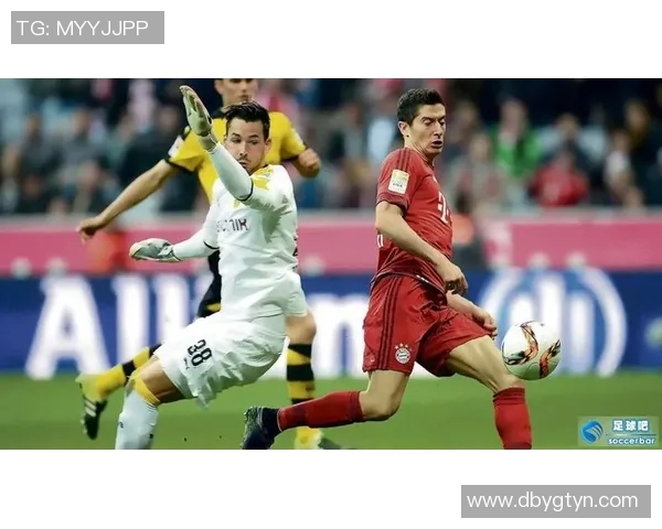 阿伯丁与蛤茨的精彩对决揭示足球战术与团队协作的完美结合