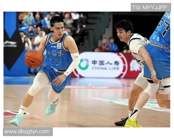 2011年CBA季后赛北京队与山东队激战回顾与精彩瞬间分析