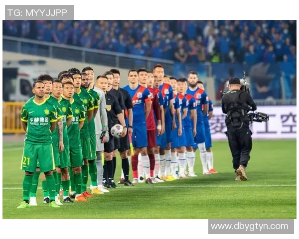 2017年北京国安与上海申花激战成名的经典对决回顾与分析