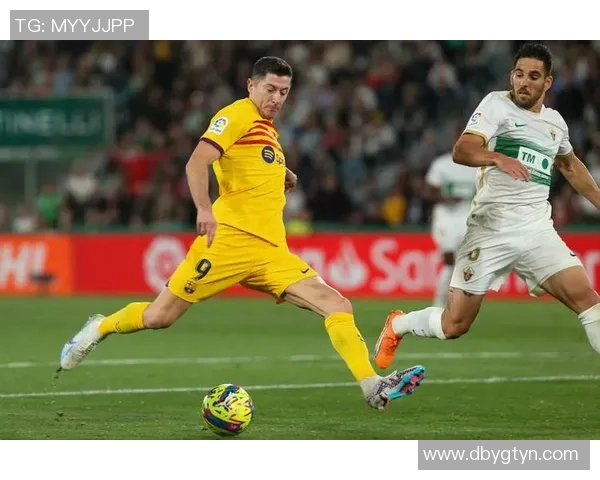 巴萨在与赛维的激烈对决中上演绝杀时刻，精彩瞬间令人难忘