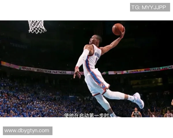 布鲁克洛佩斯的篮球之路与职业生涯的辉煌成就解析